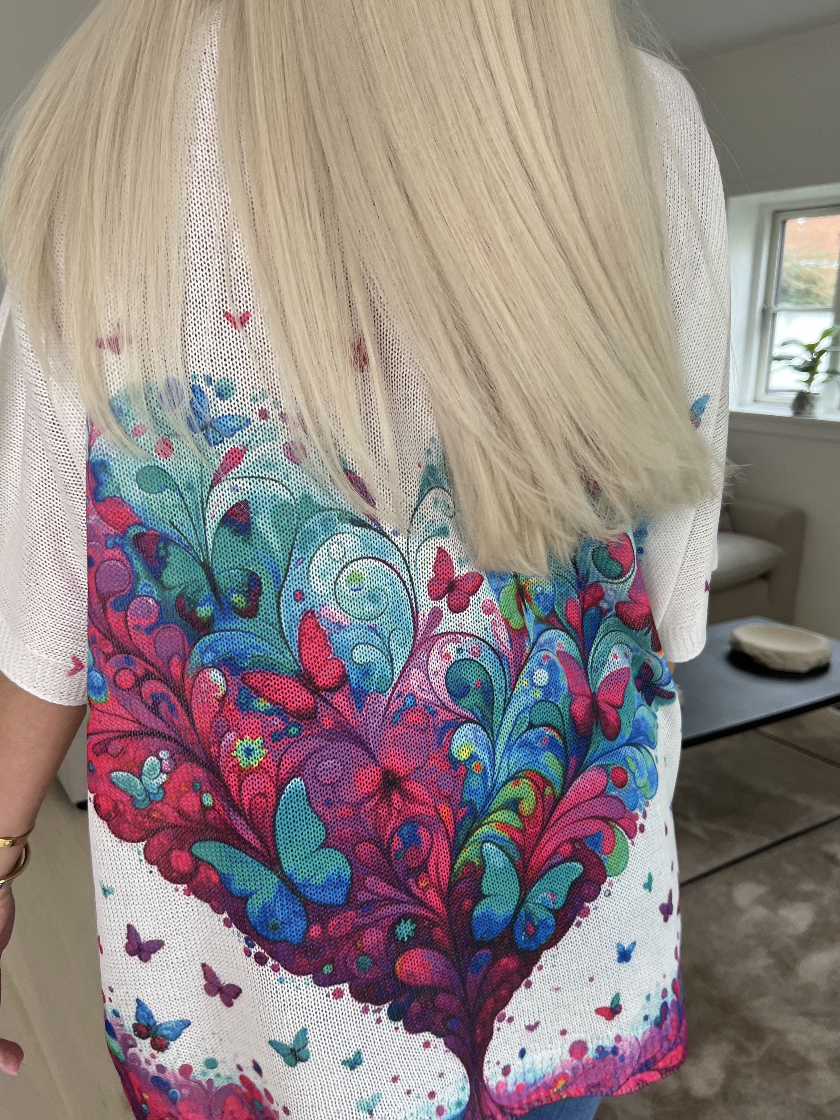 Inaya - Stickad blus med fjärilsmönster